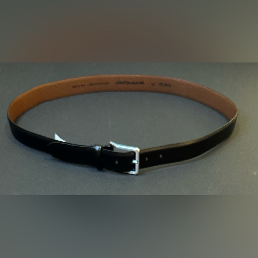 Johnston & Murphy Black Feather-Edge Italian Leather Belt 42